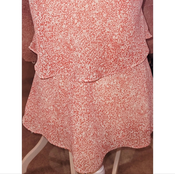 ❤CAbi PAPRIKA RED RUFFLED BLOUSE WITH SPAGHETTI STRAPS, SZ SMALL - Picture 4 of 9